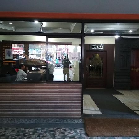 Hotel Rukmini Alwaye Ngoại thất bức ảnh